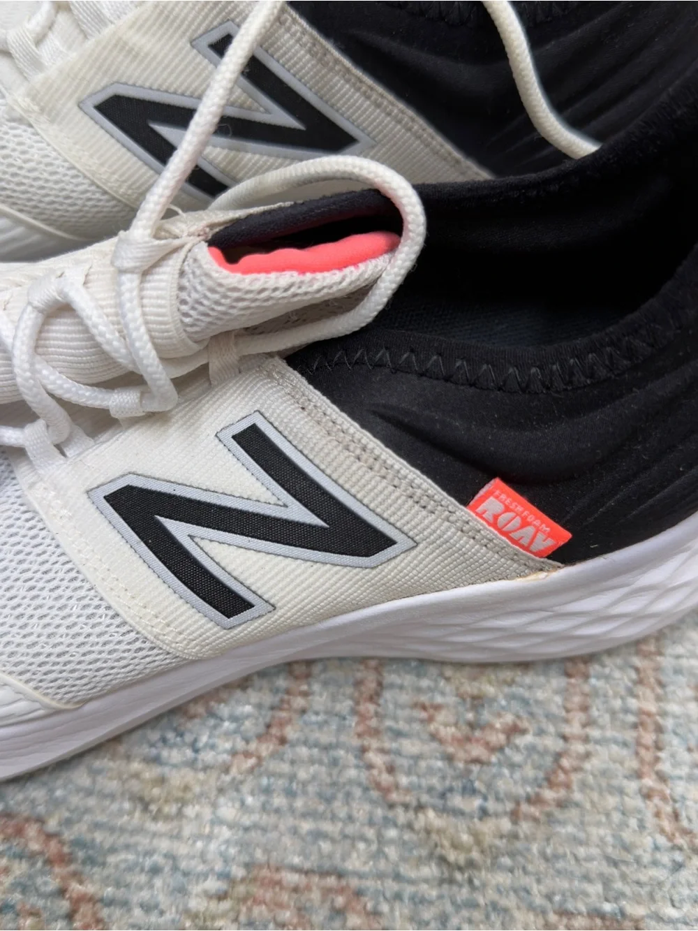 New Balance ROAV Fresh Foam Women’s size 8